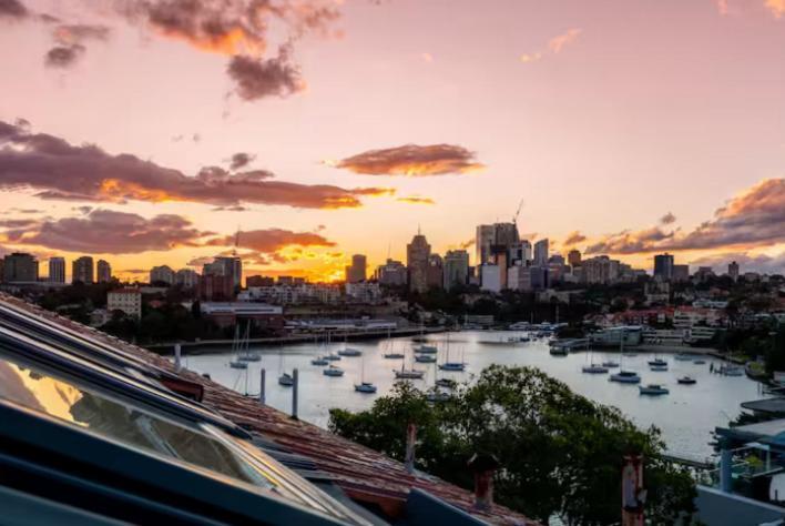 Homestay The Attic - Luxury Harbourside